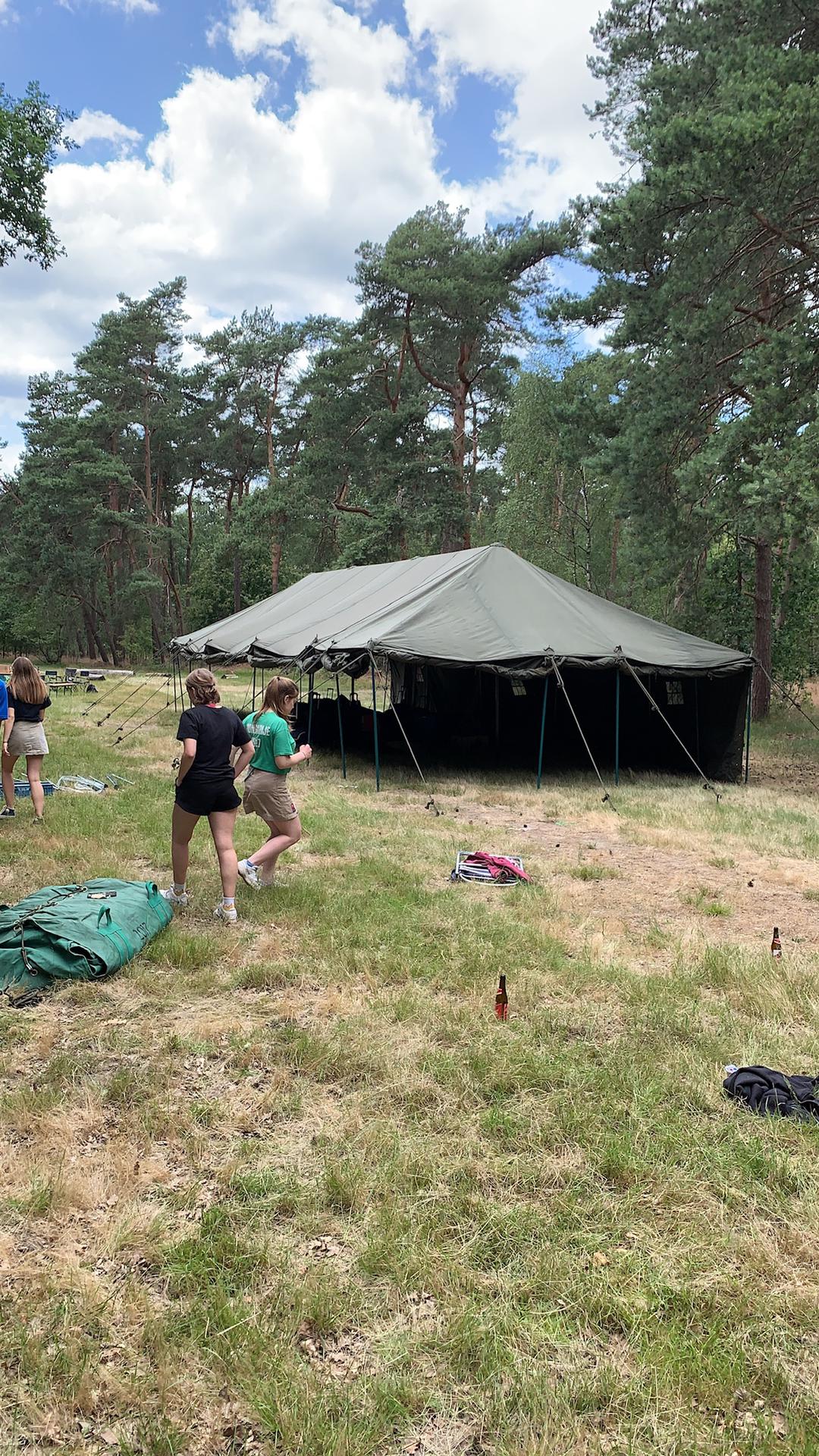 'Grote' tent 16mx6m